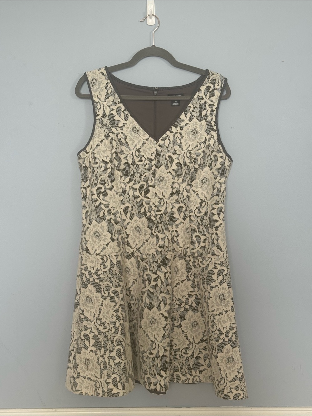 Club Monaco Cream Lace Overlay Midi Dress with Brown Underlay